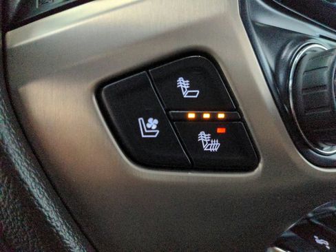 Used 2019 GMC Sierra 3500 Denali AWD/4WD image 24