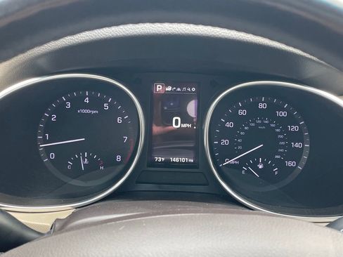 Used 2017 Hyundai Santa Fe Limited AWD/4WD image 12