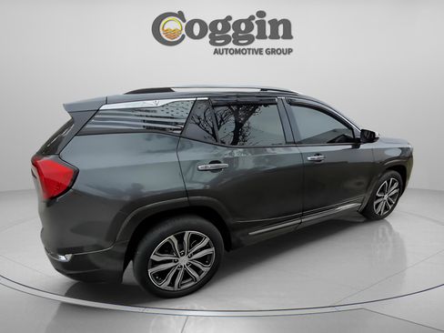 Used 2019 GMC Terrain Denali w/ Advanced Safety Package image 13