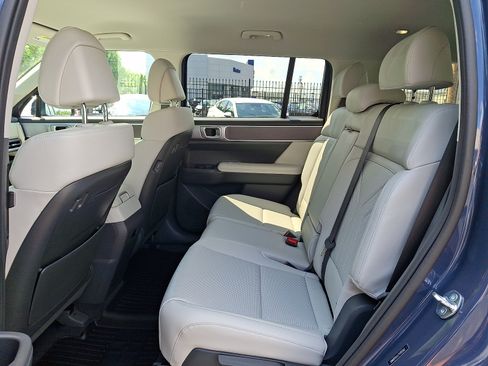 Certified 2026 Hyundai Santa Fe SEL AWD/4WD image 10