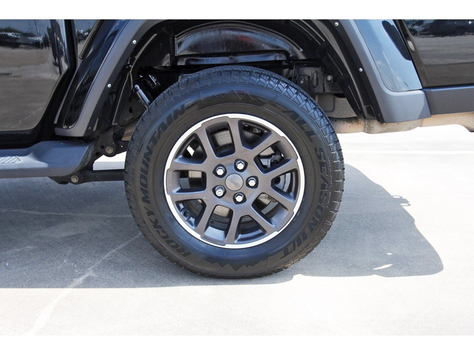 Used 2022 Jeep Gladiator Overland w/ Popular Equipment Package AWD/4WD image 31