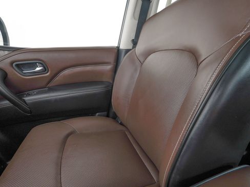 Used 2023 INFINITI QX80 Premium Select w/ Cargo Package image 29