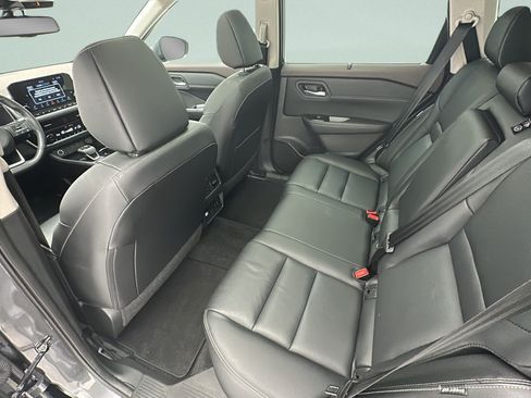 Used 2023 Nissan Rogue SL w/ SL Premium Package AWD/4WD image 9