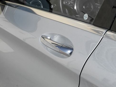 Used 2021 Mercedes-Benz C 300 C 300 w/ AMG Line image 36