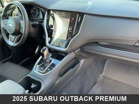 Used 2025 Subaru Outback Premium image 18