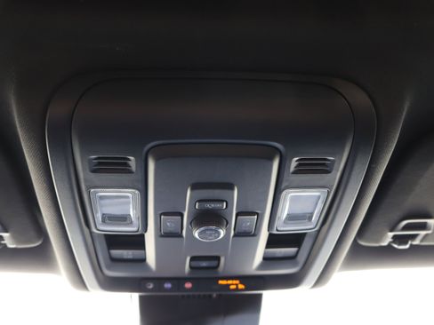 Used 2025 Chevrolet Suburban RST w/ Comfort Package image 31