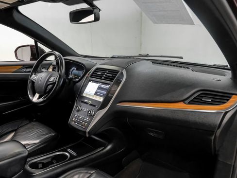 Used 2019 Lincoln MKC Select w/ Select Plus Package FWD image 19