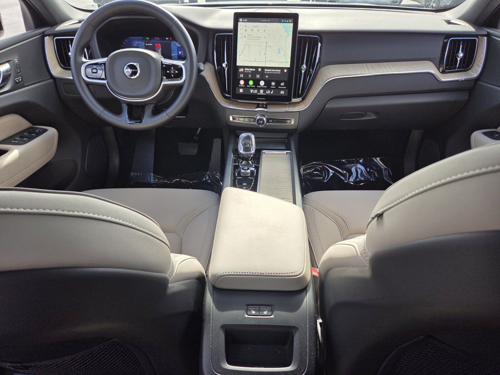 Used 2026 Volvo XC60 B5 Plus w/ Protection Package Premier AWD/4WD image 13