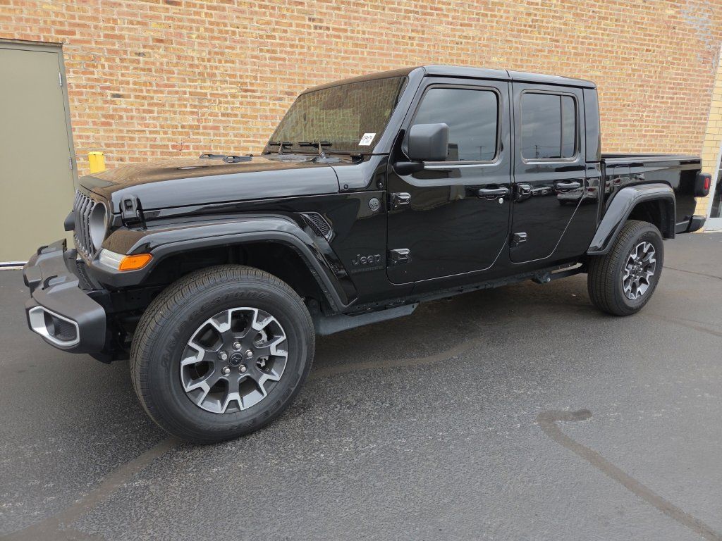 Used 2026 Jeep Gladiator Sport AWD/4WD image 1