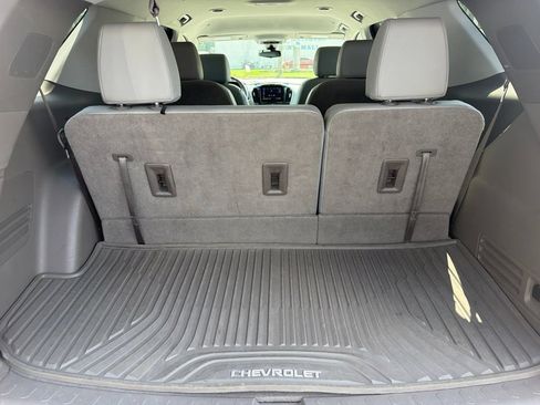 Used 2020 Chevrolet Traverse Premier FWD image 19