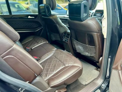 Used 2017 Mercedes-Benz GLS 550 4MATIC image 27