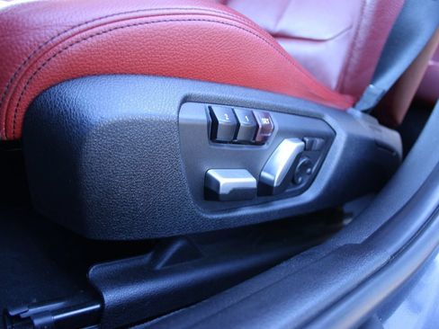 Used 2018 BMW 340i Sedan RWD image 10