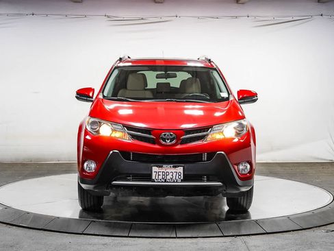 Used 2014 Toyota RAV4 XLE w/ Preferred Accessory Package FWD image 6