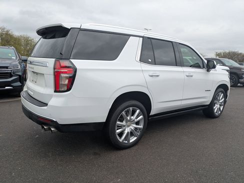 Used 2021 Chevrolet Tahoe High Country w/ Premium Package image 3