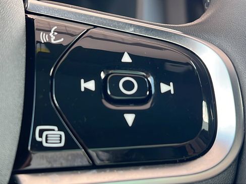 Certified 2024 Volvo XC60 T8 Plus w/ Climate Package AWD/4WD image 24