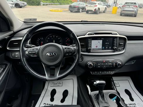 Used 2017 Kia Sorento SX AWD/4WD image 24