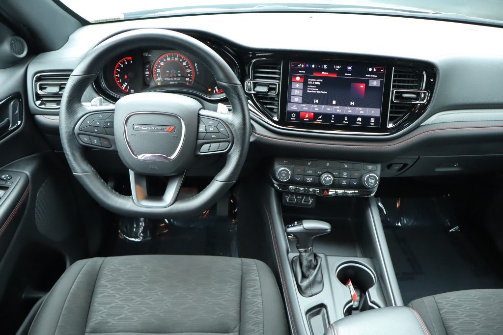 Used 2025 Dodge Durango GT w/ Blacktop Package RWD image 26