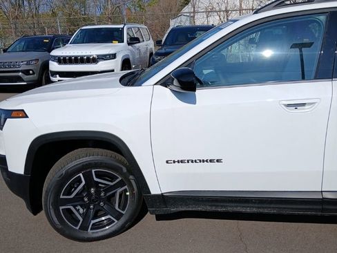 New 2026 Jeep Cherokee Laredo AWD/4WD image 3