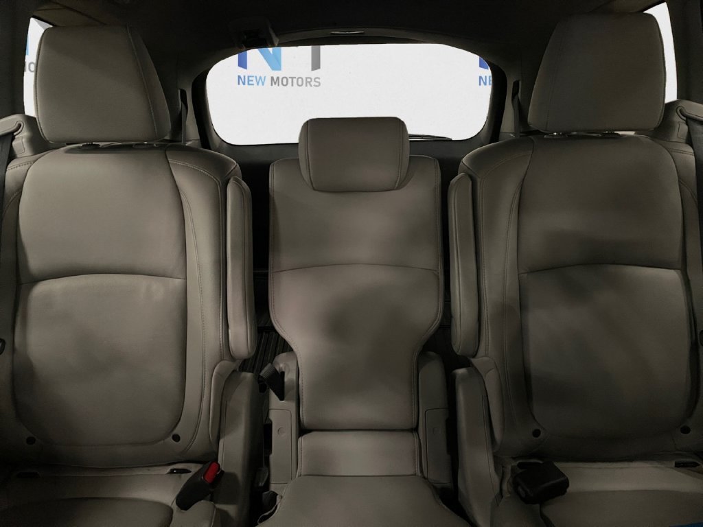 Used 2018 Honda Odyssey EX-L image 13