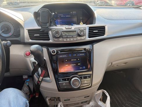 Used 2014 Honda Odyssey EX-L image 10