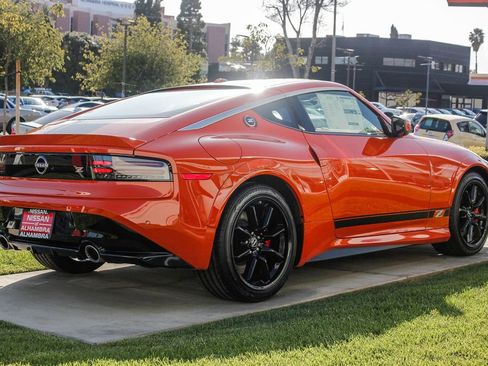 New 2024 Nissan Z Performance w/ Heritage Edition image 7