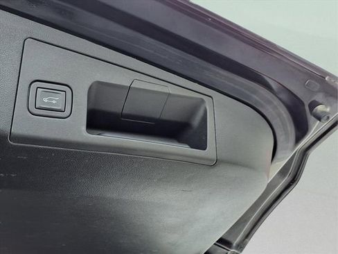 Used 2023 Cadillac XT5 Premium Luxury image 29