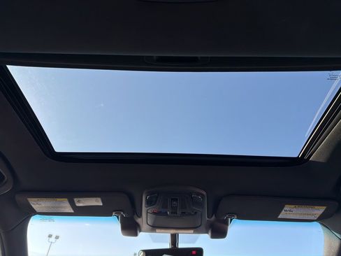 Used 2022 Subaru Outback Wilderness image 23