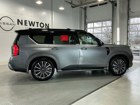 Used 2025 Nissan Armada Platinum Reserve image 59