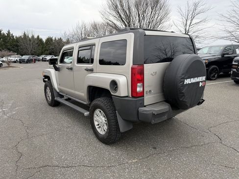 Used 2008 HUMMER H3 Luxury image 4