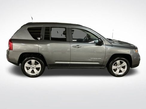 Used 2012 Jeep Compass Latitude w/ Sun/Sound Group image 7