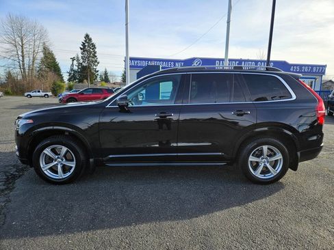 Used 2016 Volvo XC90 T5 Momentum image 2