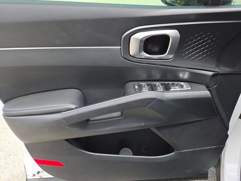 Used 2025 Kia Sorento S w/ Panoramic Sunroof Package FWD image 32