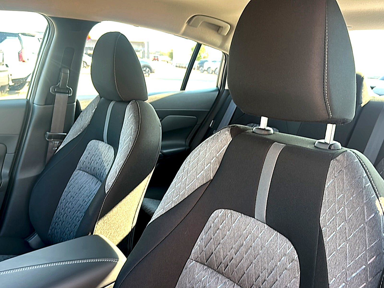 New 2027 Nissan Sentra SV w/ SV Convenience Package FWD image 11