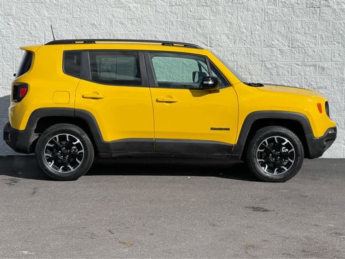 Used 2023 Jeep Renegade Latitude image 5