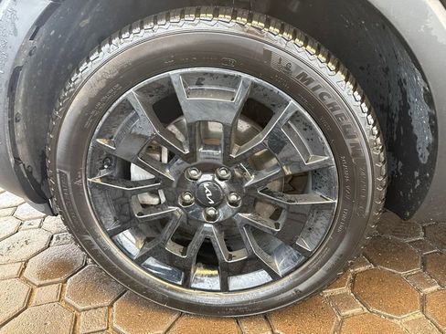 Used 2022 Kia Telluride SX w/ SX Prestige Package AWD/4WD image 13