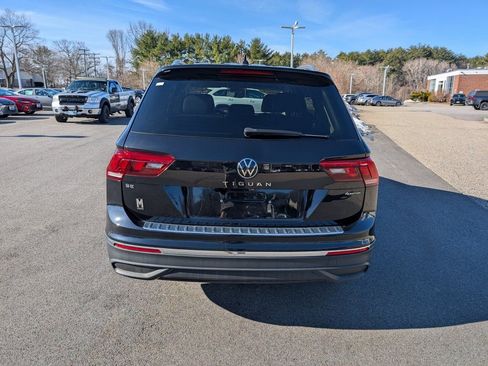 Used 2023 Volkswagen Tiguan SE AWD/4WD image 4