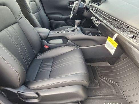 New 2026 Honda HR-V EX-L image 17