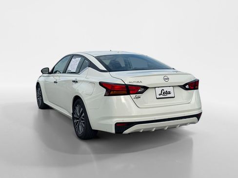 Used 2025 Nissan Altima 2.5 SV FWD image 6