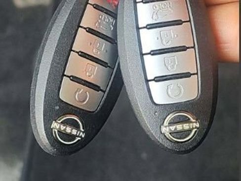 Used 2024 Nissan Murano SL image 7