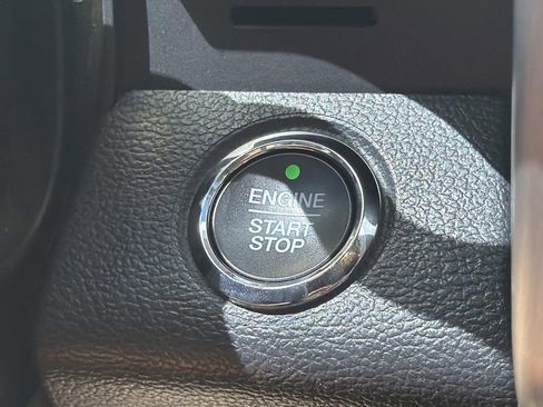Certified 2022 Ford F250 Platinum AWD/4WD image 18
