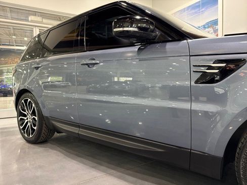 Used 2018 Land Rover Range Rover Sport SE AWD/4WD image 24