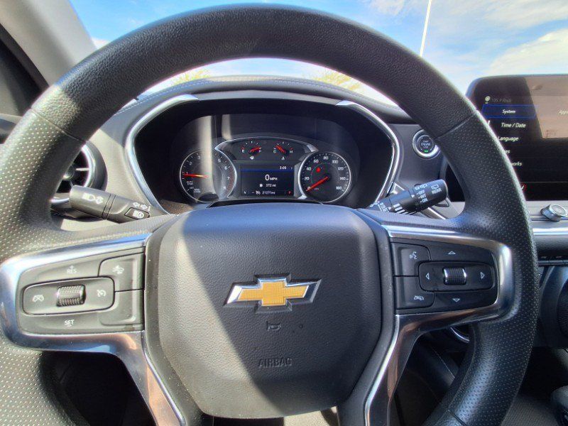 Used 2025 Chevrolet Blazer LT AWD/4WD image 13