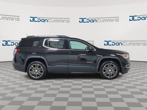 Used 2019 GMC Acadia SLT w/ LPO, Black Accent Package AWD/4WD image 9