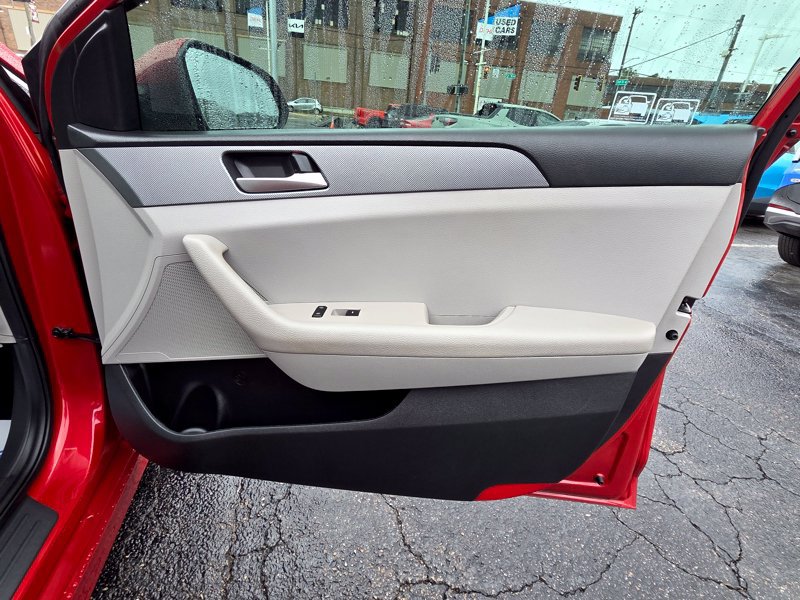 Used 2019 Hyundai Sonata SE FWD image 11