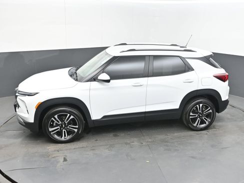 Used 2024 Chevrolet TrailBlazer LT w/ Convenience Package AWD/4WD image 35