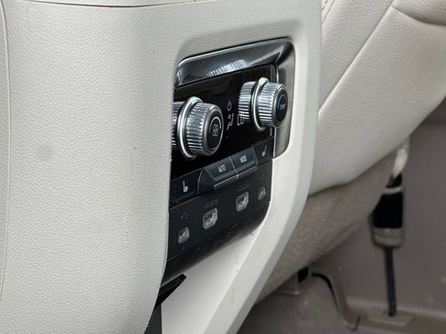 Used 2021 GMC Yukon XL Denali AWD/4WD image 24