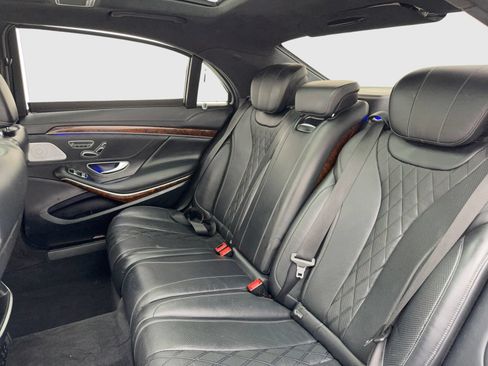 Used 2014 Mercedes-Benz S 550 Sedan w/ Sport Package image 35