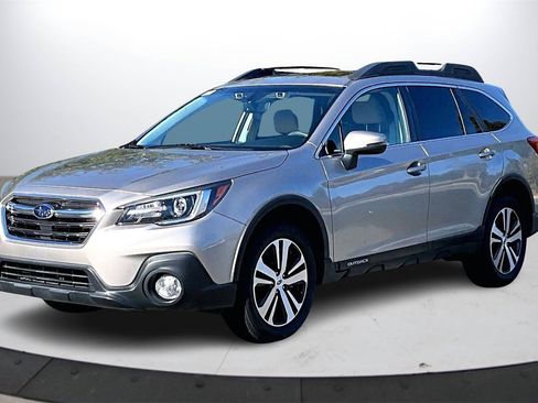 Used 2019 Subaru Outback 2.5i Limited image 4