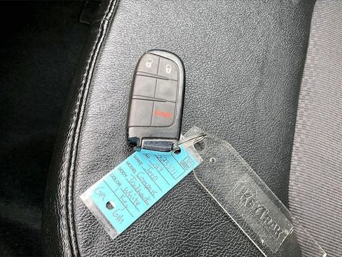 Used 2023 Jeep Compass Trailhawk image 36