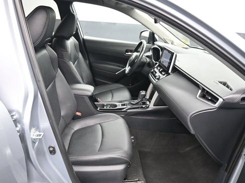 Certified 2023 Toyota Corolla Cross XLE w/ Convenience Package AWD/4WD image 25